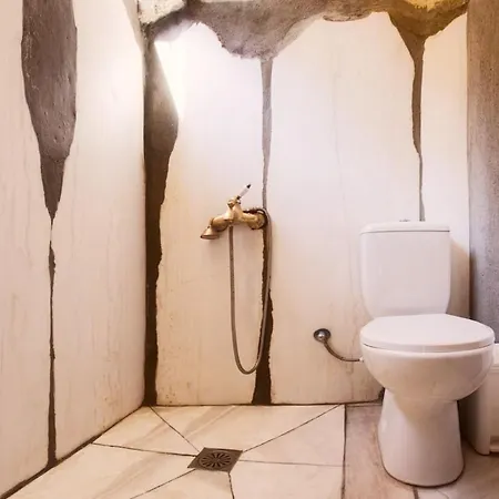 Island-secluded House Retreat 'vathi' *